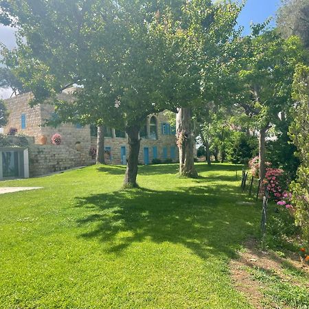 Hotel Al Bustan Beit Mery Ngoại thất bức ảnh